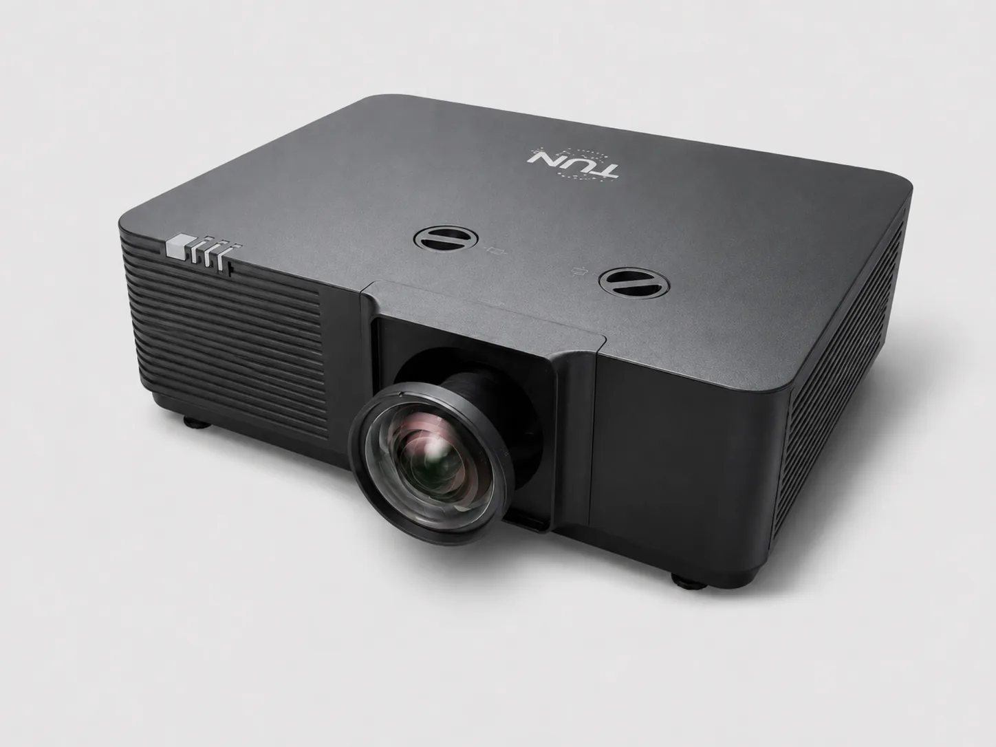 Vista frontale del videoproiettore laser da 7.500 ANSI lumen.